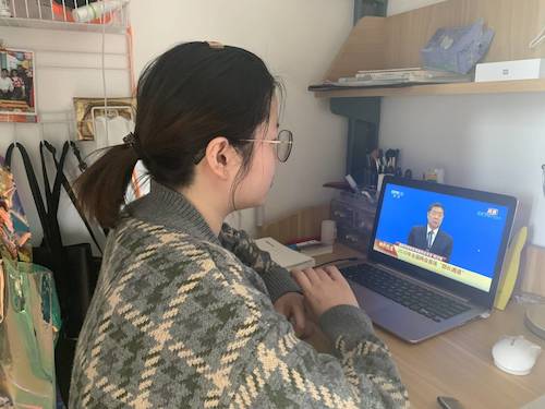 观看照片2